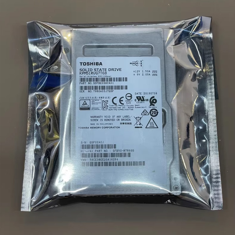 Brand new 0-power Toshiba 5563064-A SFB5G-M7R6SS 7.68 SAS interface enterprise solid state drive, model KPM51RUG7T68, supports SAS 12Gbps protocol, 2.5-inch server hard drive.