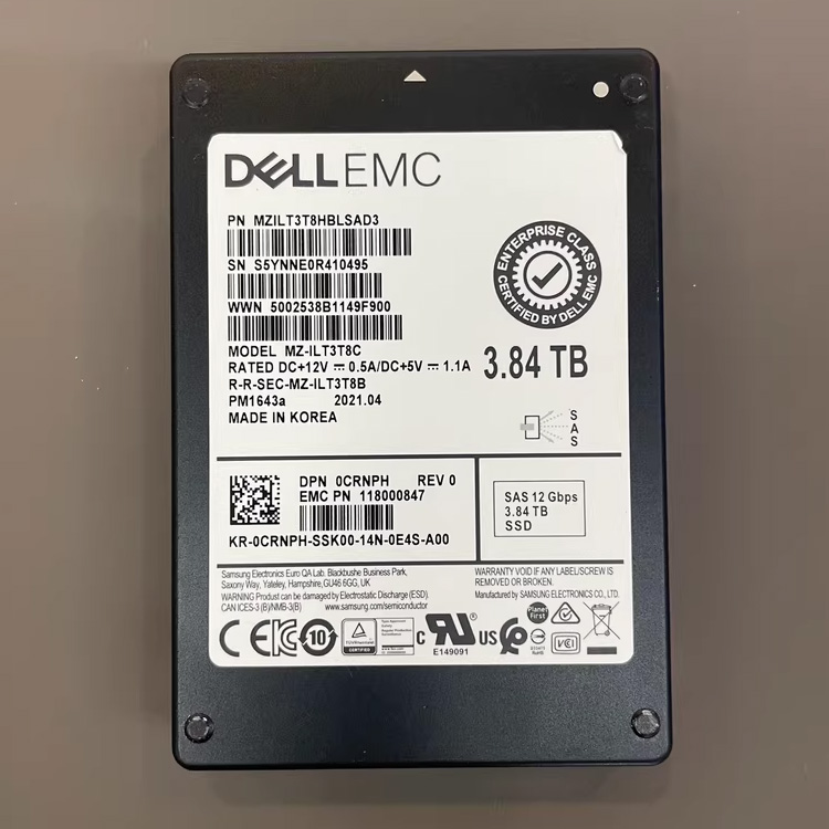 Unità a stato solido aziendale Dell Emc 0CRNPH da 3,84 TB SAS da 12 Gbps, MZILT3T8HBLSAD3, PM1643a, 2.5-interfaccia SAS da pollici. Adatto per server della serie Compay Storage SC, supporta il protocollo SAS 12Gbps, preferito per l'archiviazione aziendale
