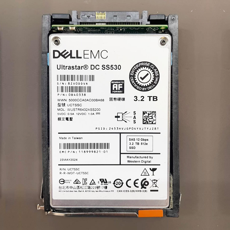 New 0-way Dell EMC 005053740 3.2T 12G SAS 512e SSD SS530 PN：0B40338 118999821-01 Used for PowerStore PST