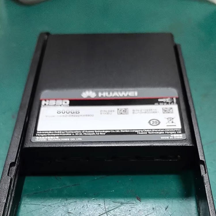 Huaweis 2.5 Inch 02351NWG STLZA1SSD800-800GB SAS Solid-State Drive SSD for OceanStor 5210/5300/5300F/5500/5500F/5600/5800 V5