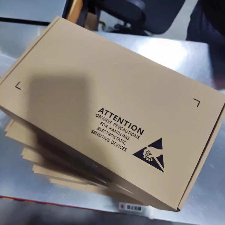 ファーウェイの 2.5 OceanStor 用インチ 02351SBT STLZA7SSD960 960GB SSD SAS ソリッド ステート ドライブ 5110 5210 5300 5500 5600 18500 18800 V5