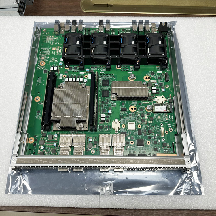 03050AYD 03033ENH  STL6DESB02 / STL6DESC24  Cascade Module (1 * HI1620S, 24 cores, 2 * 8G cache, 4 * 100GE) For OceanStor 18510 V5、 6810 V5、 Dorado 8000 V6 、 6800 V6 Storage