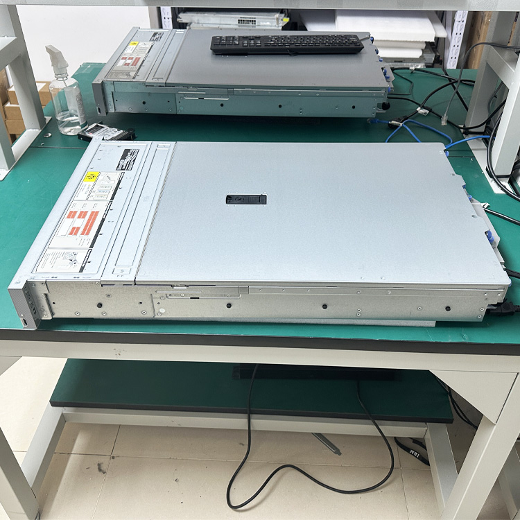 Original 2U 2-Socket D Ell EMC PowerEdge R770 Rack Server with Xeon 6542Y Processor/64G DDR5 RAM/H830/1100W Power